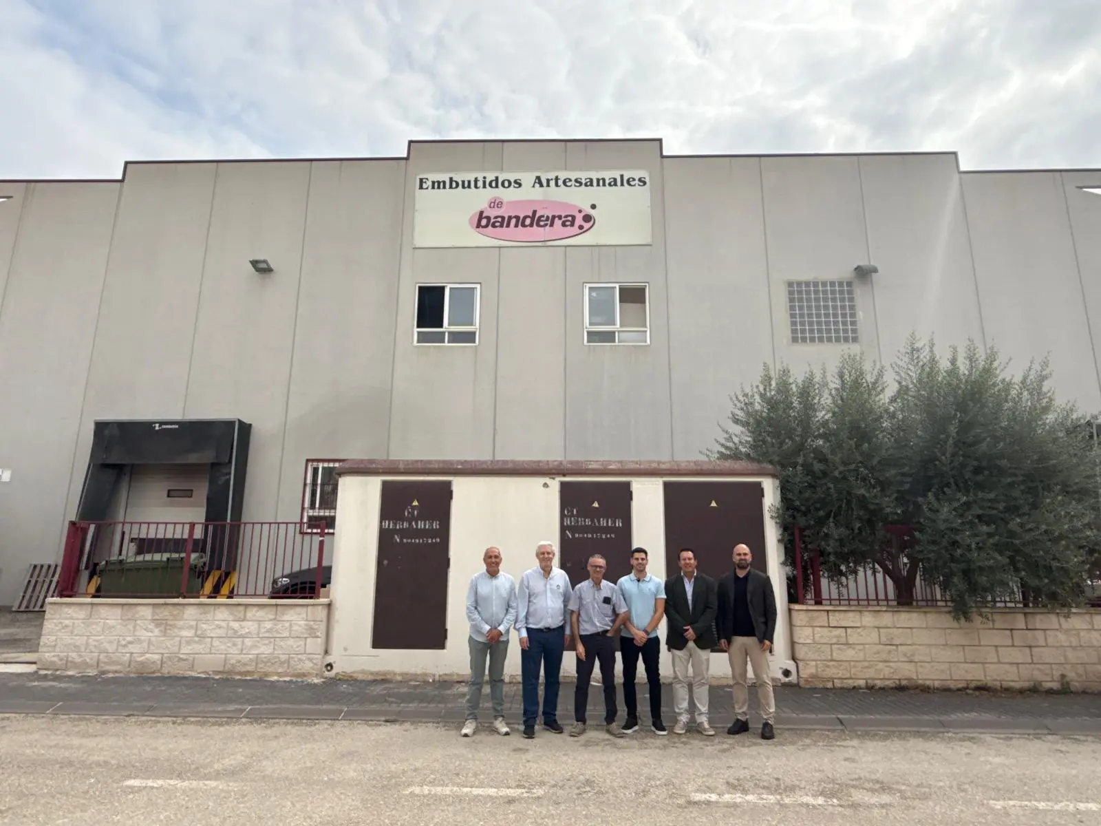 Visita institucional a Embutidos De Bandera